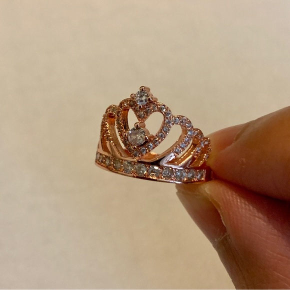 Rose Gold Crown Diamond Ring Size 7 - Picture 5 of 10